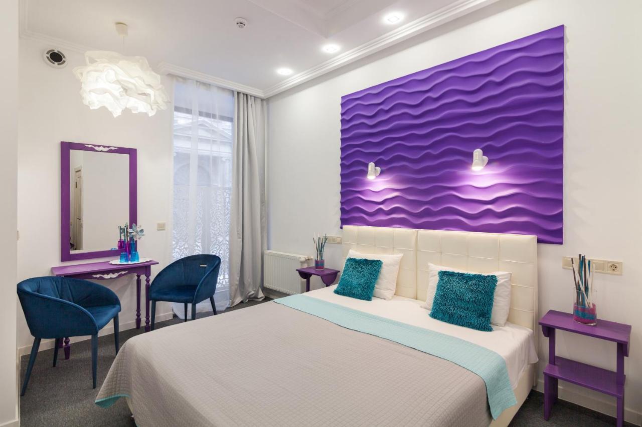 Family Residence Hotel Lviv Extérieur photo