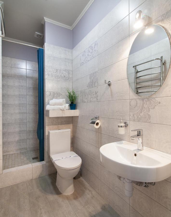Family Residence Hotel Lviv Extérieur photo